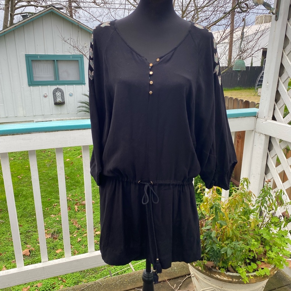 LOVE 21 Cute Drop-Waist Mini Dress. Dolman Sleeves w/ Pretty Sleeves Design.💕